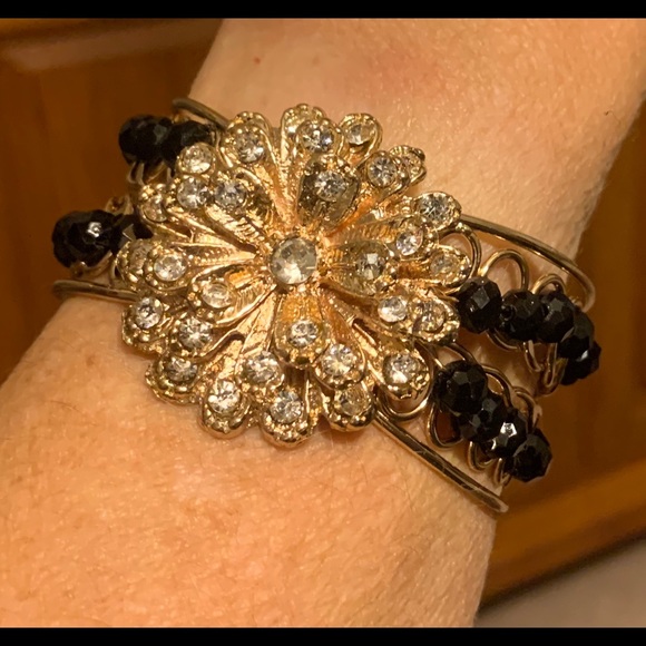 Black faceted beads and white crystal bracelet - Picture 4 of 4